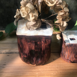 「手足」竹土石山 竹土系列 花器 花瓶 居家 可插乾燥花 鮮花 白頭 樹皮紋 樹幹 第3張的照片
