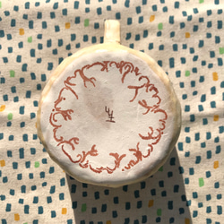 「底圈」竹土石山 竹土系列 咖啡杯 禮物 器皿 雜貨 植物 粉引 風格 杯緣子 把手 溫潤 米白 土地 第1張的照片
