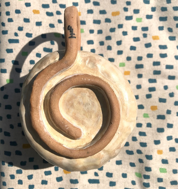 「接地線」竹土石山 竹土系列 咖啡杯 禮物 器皿 雜貨 馬克杯 粉引 風格 設計款 溫潤 螺旋 土地 第1張的照片
