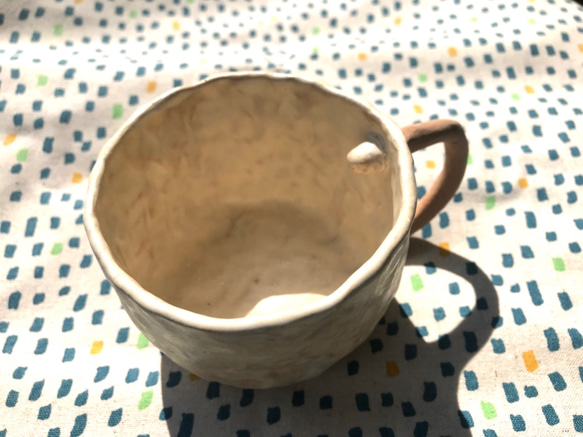 「接地線」竹土石山 竹土系列 咖啡杯 禮物 器皿 雜貨 馬克杯 粉引 風格 設計款 溫潤 螺旋 土地 第5張的照片