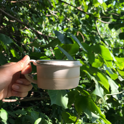 「半白」竹土石山 竹土系列 咖啡杯 馬克杯 禮物 器皿 擁抱 白色 一半 相伴 把手 奶油色 輕鬆  溫暖 第6張的照片