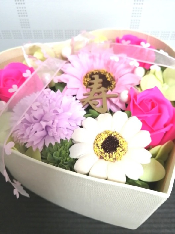 値下げソープBOXフラワー　ひまわり　ジニア　薔薇　結婚祝い　各種お祝い　敬老の日　母の日　プレゼント 4枚目の画像