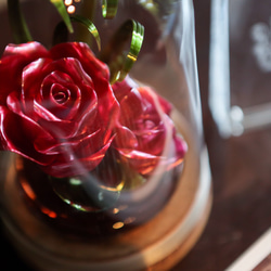 【受注製作】〜ガラスのドームと飴細工のバラ〜各種お祝い•バレンタイン･誕生日･母の日[ﾌﾙｵｰﾀﾞｰお色味もご相談下さい 2枚目の画像