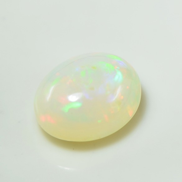エチオピア  オパール　オーバル　カボション カット 大粒　ルース　天然石 10月誕生　S-F007CI28