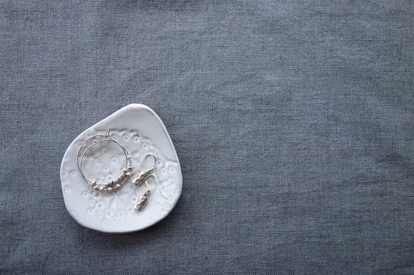 2枚組プチプレート・豆皿　ミニプレート　陶磁器　陶器 花　ギフト　洋食器 3枚目の画像