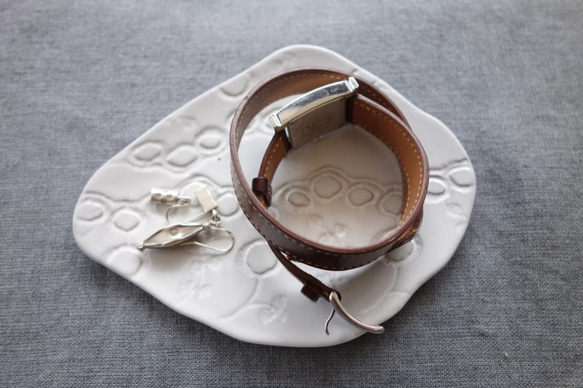 レースのデザート皿「ドロップ」　豆皿　ミニプレート 陶器 陶磁器 5枚目の画像