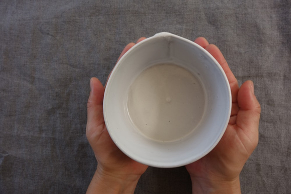 ボウルカップ レースモチーフ「ドロップ」 フランス 陶器 陶磁器 6枚目の画像