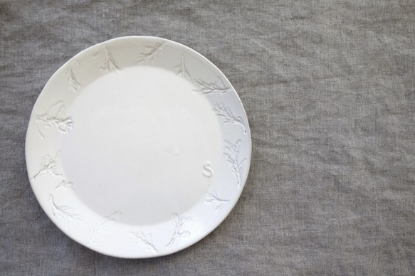 デザート皿　ボタニカル　植物モチーフ「サントリナ」 フランス 2枚目の画像