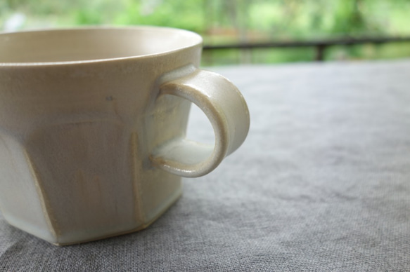 マットホワイト　コーヒーカップ マグカップ 陶器 陶磁器 3枚目の画像