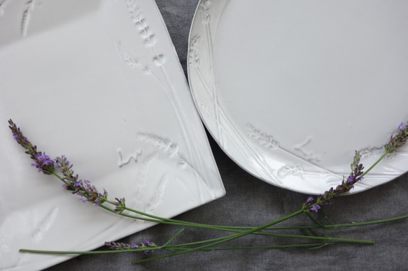 「スクエア・ラベンダー」 大皿 角皿 ボタニカルシリーズ 植物 陶器 陶磁器 デザート皿　ギフト　洋食器 6枚目の画像