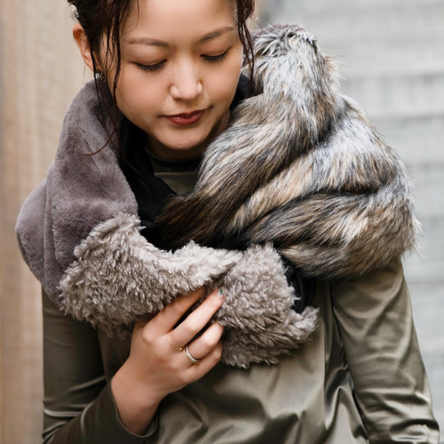 Free！ もふもふマフラータオル 収納ポケット付き！マフラー