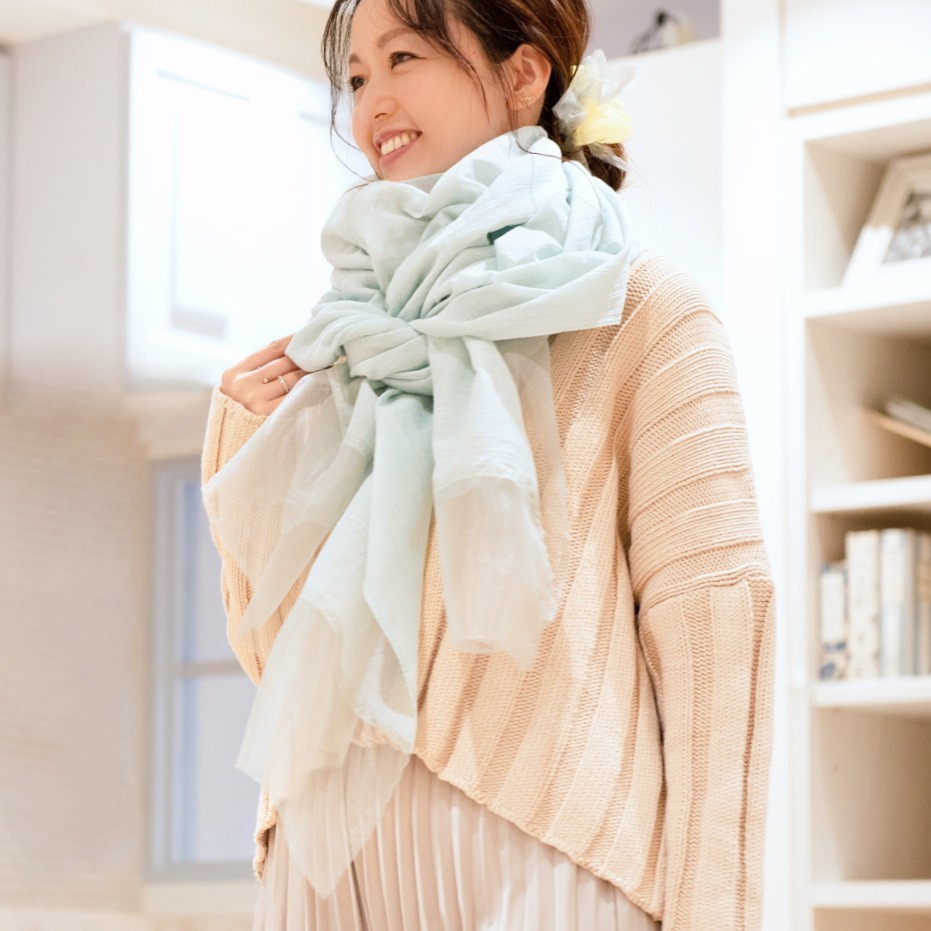 ふわりと彩りをまとうストール｜ミント
