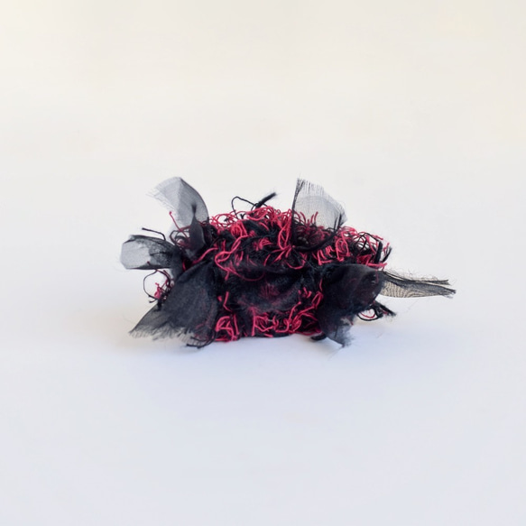 Sustainable tweed-style hair clip: red [Enshu textile x Saki kni 第5張的照片