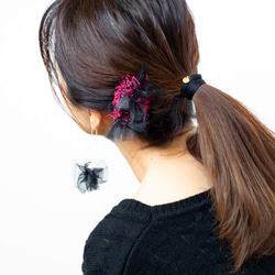Sustainable tweed-style hair clip: red [Enshu textile x Saki kni 第3張的照片