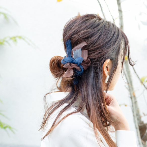 【秋冬限定】迷你 | Azzurro | 七彩花朵針織髮圈 第1張的照片