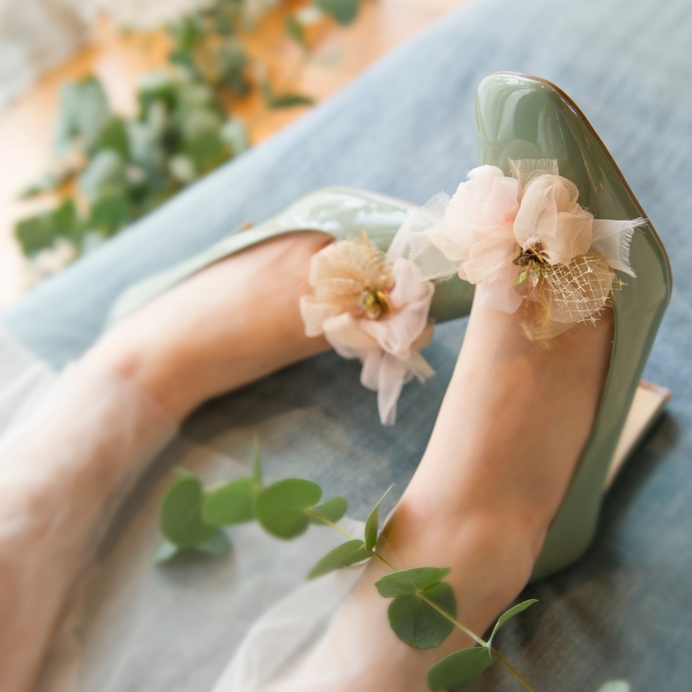 彩る咲き編みシューズクリップ｜party｜champagneシャンパン