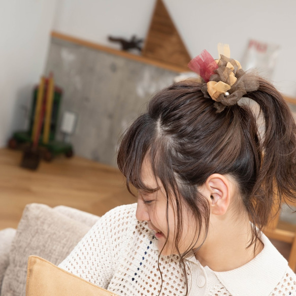 カフェ｜咲き編みバレッタ/ヘアクリップ 3枚目の画像