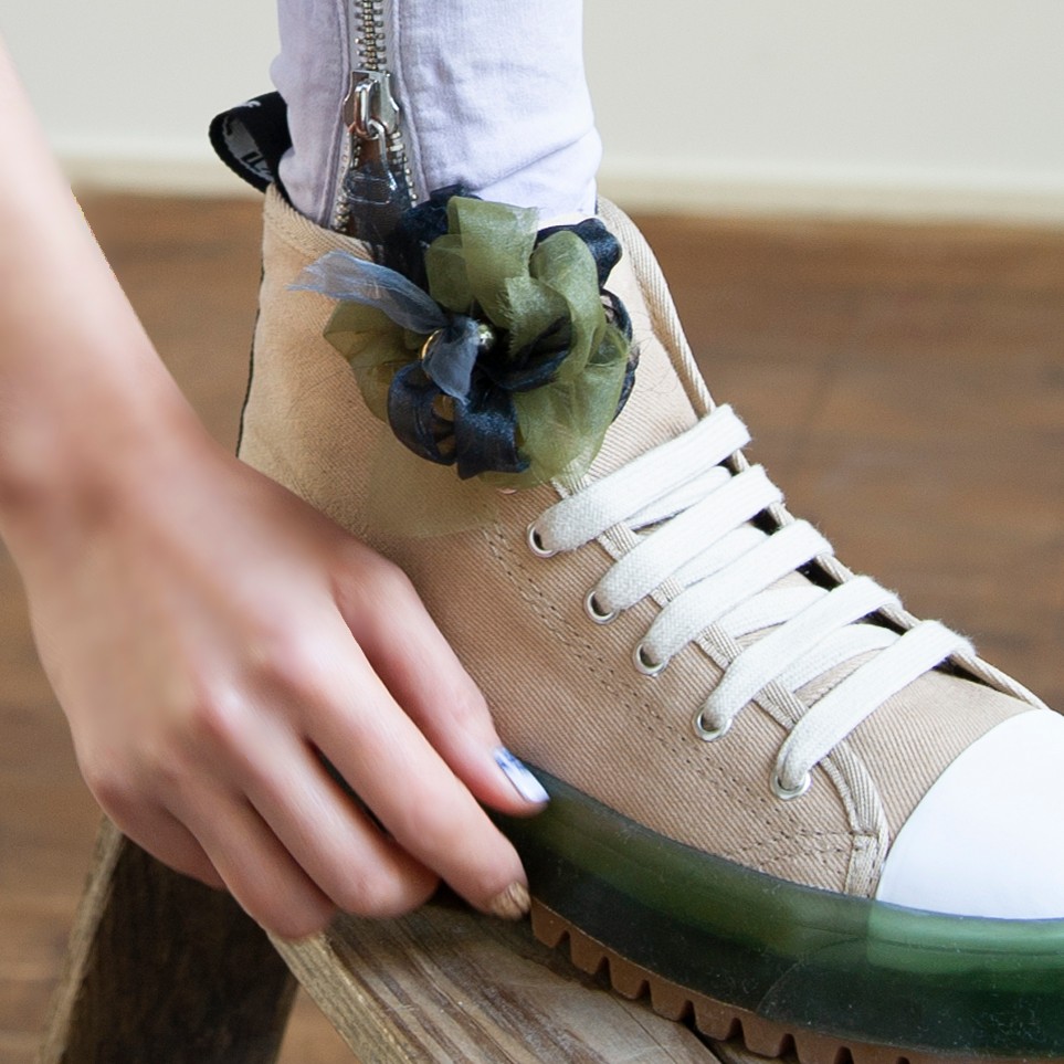 カモフラ｜彩る咲き編みシューズクリップ