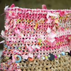 わたしだけのリバティ咲き編みクラッチ×スパンコール～ピンク 2枚目の画像