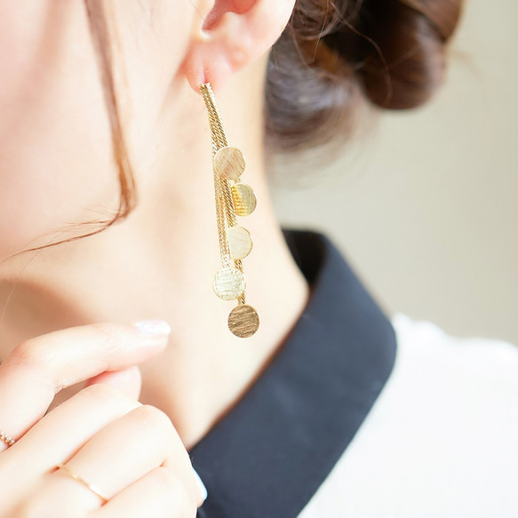 ピアス ゴールド 一目惚れ 1*1cm