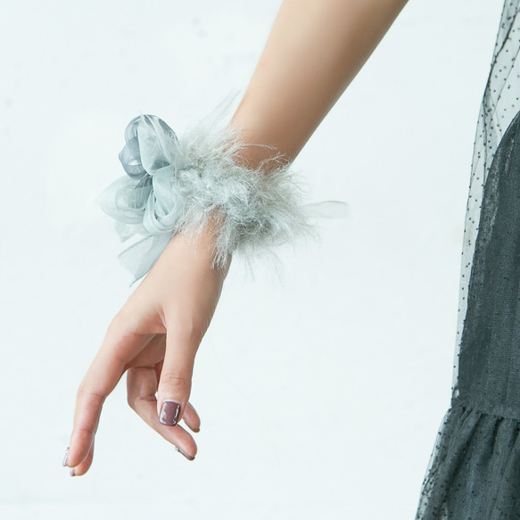 【冬季限定】mini｜ルイーズ｜彩る咲き編みシュシュ 1枚目の画像