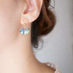藍色｜鮮花盛開的褶邊｜耳環/耳環（18Kgp） 第1張的照片