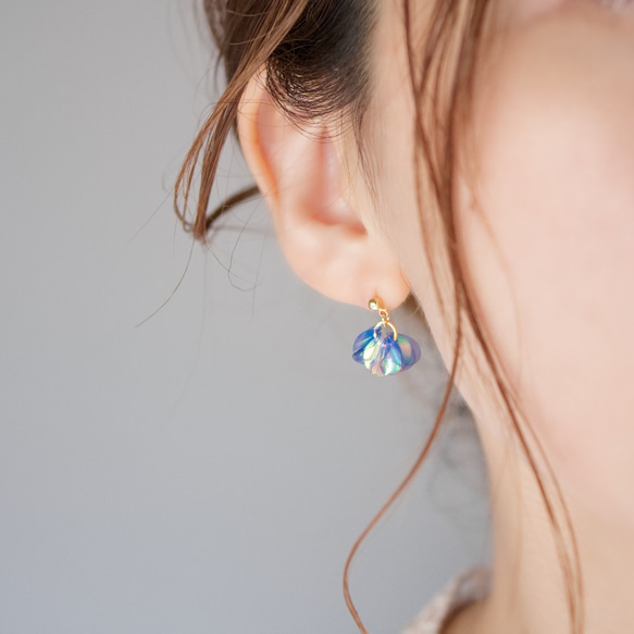 藍色｜鮮花盛開的褶邊｜耳環/耳環（18Kgp） 第2張的照片