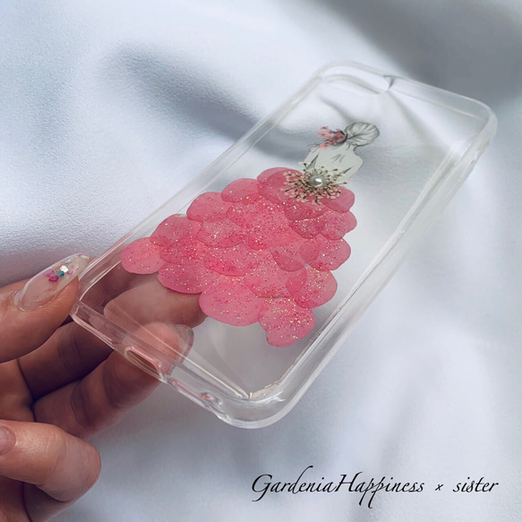 【送料無料♡】鮮やかピンクの花びらドレス スマホケース iPhoneケース 5枚目の画像