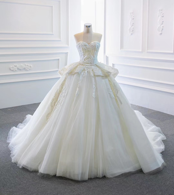 本当に豪華!素敵なウエディングドレス☆挙式にも結婚式にもお 本当に豪華!素敵なウエディングドレス☆挙式にも結婚式にもお