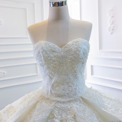 本当に豪華!素敵なウエディングドレス☆挙式にも結婚式にもお 本当に豪華!素敵なウエディングドレス☆挙式にも結婚式にもお