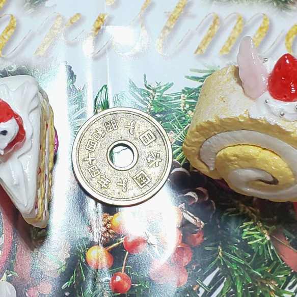 クリスマススイーツサンタイチゴのケーキと天使のロールケーキ  フェイクスイーツ スイーツデコ 10枚目の画像