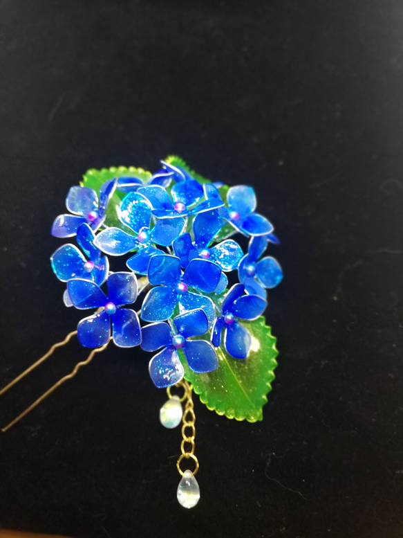 Blue Hydrangea Hair Clip　蓝紫色花卉发夹 第2張的照片