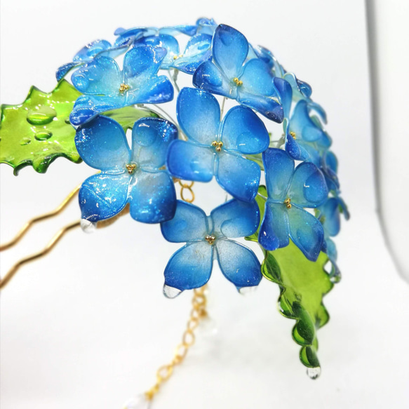 新作…雨上がりの紫陽花・蒼(かんざしタイプ）【受注制作品】 2枚目の画像