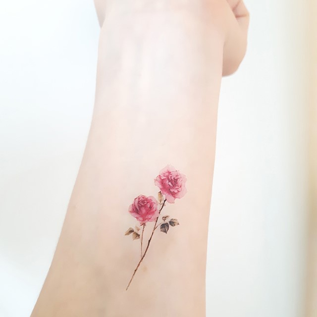 ハンド　手　花柄　オブジェ　置物　ビンテージ　レア　ドット　タトゥー　レトロ　2 刺しゅうキット 『ドアプレートのおもてなし ～ちいさないきもの