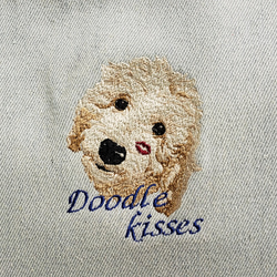 Kissesシリーズ刺繍バッグ【ドゥードゥル//ウォッシュデニム】 2枚目の画像