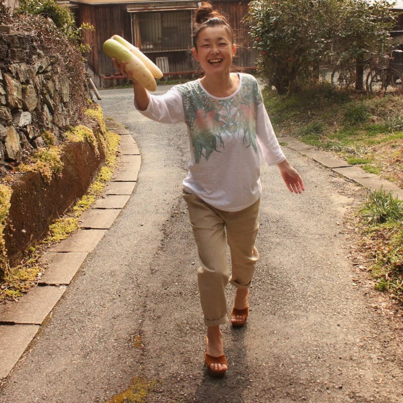 つつむ　ピュアリネンのライトサルエルパンツ