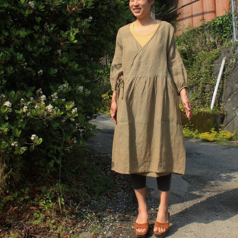 【SALE】つつむ　2WAYカシュクールワンピース★草木染めブラウン