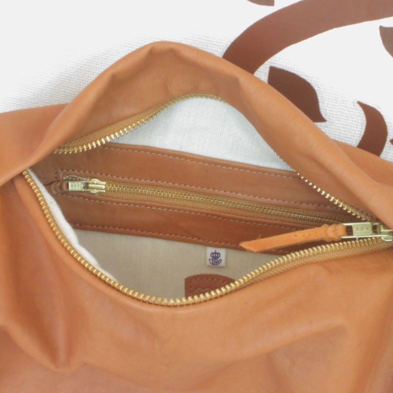 bighug 【永久保証】本革ラップサコッシュ●ベージュ