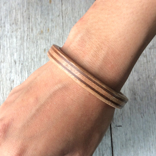 天然木で作ったナチュラルバングル、ウッドブレスレット！ バングル