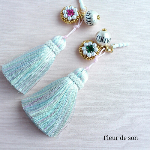 お名前・イニシャルストラップ＆イヤホンジャック