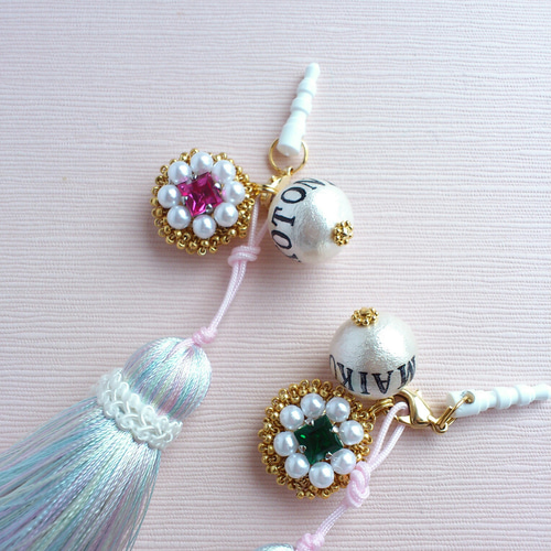 お名前・イニシャルストラップ＆イヤホンジャック