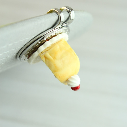 加工が選べる】チョコがけ 苺のミルクレープ ゴルフマーカー