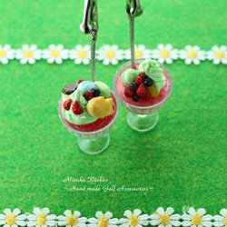 桜フルーツパフェのメモスタンド(丸形カップ) 4枚目の画像