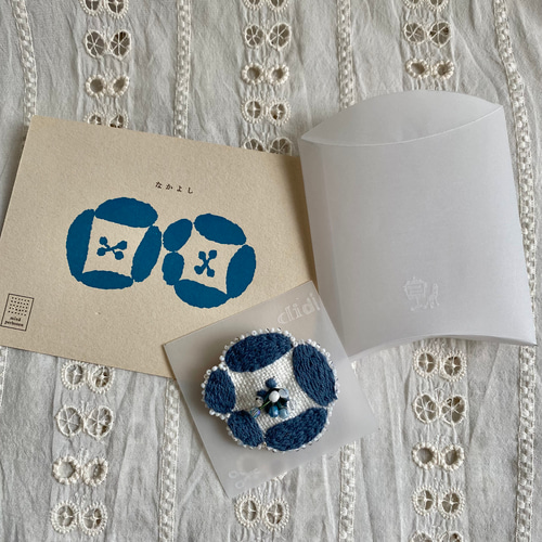 私のお気に入り ミナペルホネン dear ブローチ《ビーズピンク