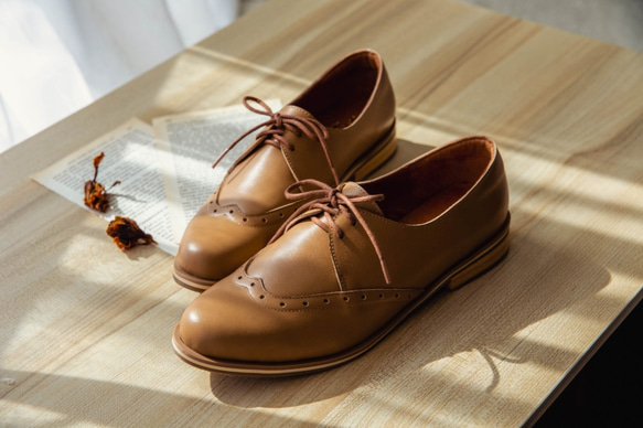 知的オックスフォードスタイル】台湾製の靴は上品に彫られています