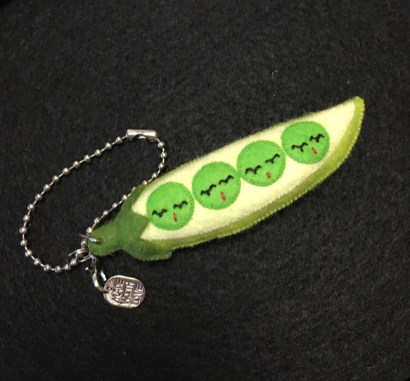 フェルト バックチャーム えんどう豆 マスコット ストラップ 野菜