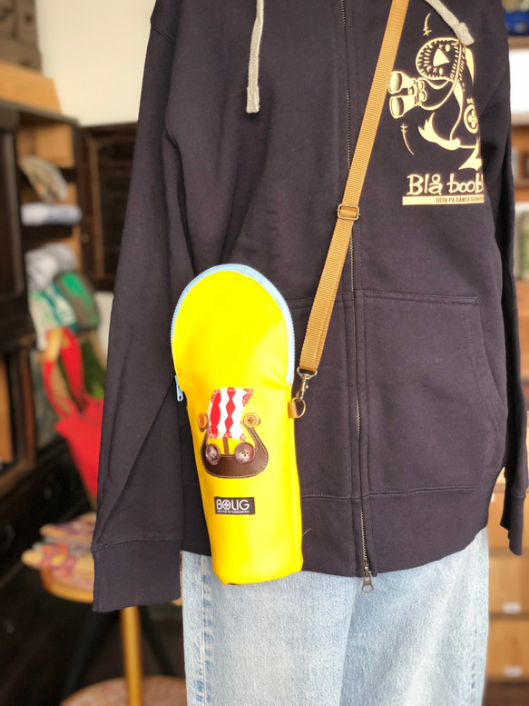 【北欧】ヴァイキング船のボトルホルダーLサイズ（500ｍｌペットボトル対応/ショルダーストラップ付） 1枚目の画像