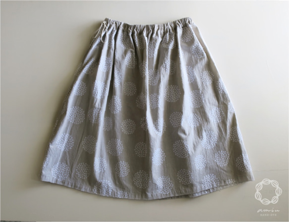 【送料無料】型染めウエストギャザースカート（PonPon#2：ラテ） 2枚目の画像