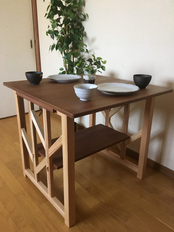 Forest 18 dining table for 2 people   木製ダイニングテーブル　2人用　 1枚目の画像