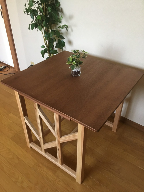 Forest 18 dining table for 2 people   木製ダイニングテーブル　2人用　 6枚目の画像